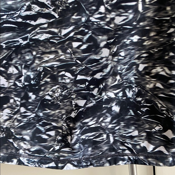 Lululemon Sculpt Tank II - Picture 9 of 13